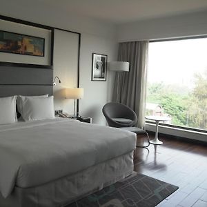 Double Room Mobility Access Roll Shower